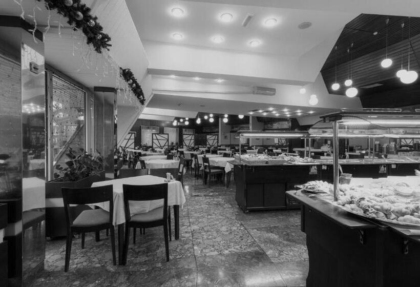 هتل Medical And Spa Centre Merkur