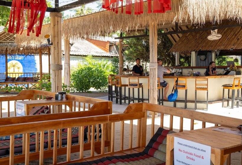 Isara Lanta Beach Resort