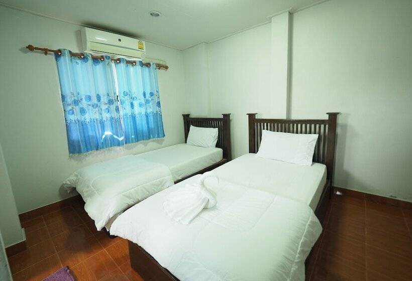 استراحتگاه Chuan Chom Guesthouse