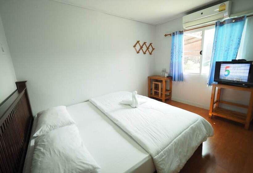 استراحتگاه Chuan Chom Guesthouse