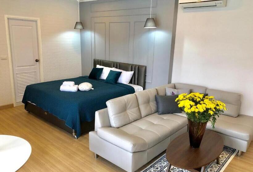 استراحتگاه La Riva Boutique