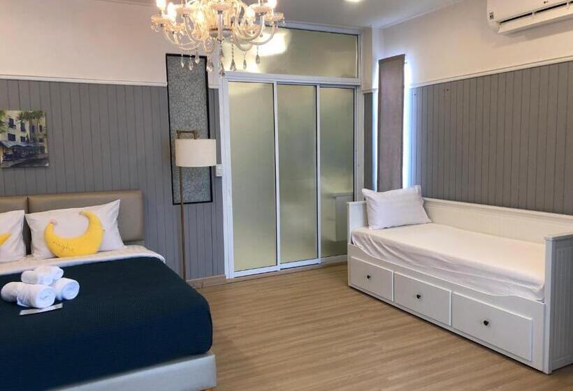 استراحتگاه La Riva Boutique