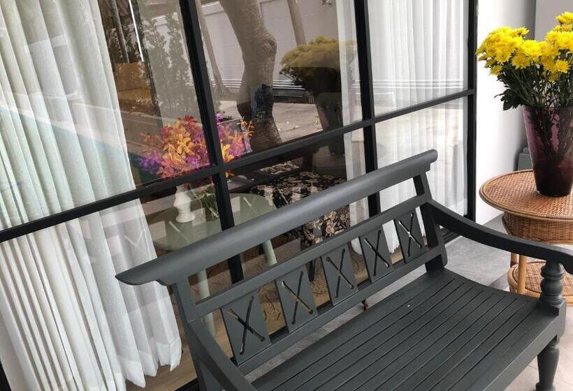 استراحتگاه La Riva Boutique