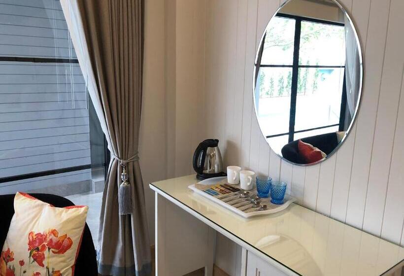 استراحتگاه La Riva Boutique