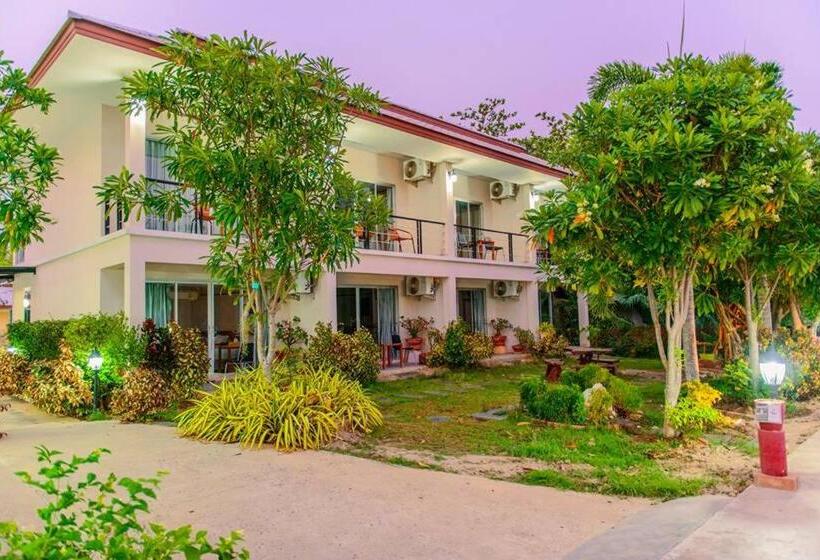 استراحتگاه Nopparat Garden
