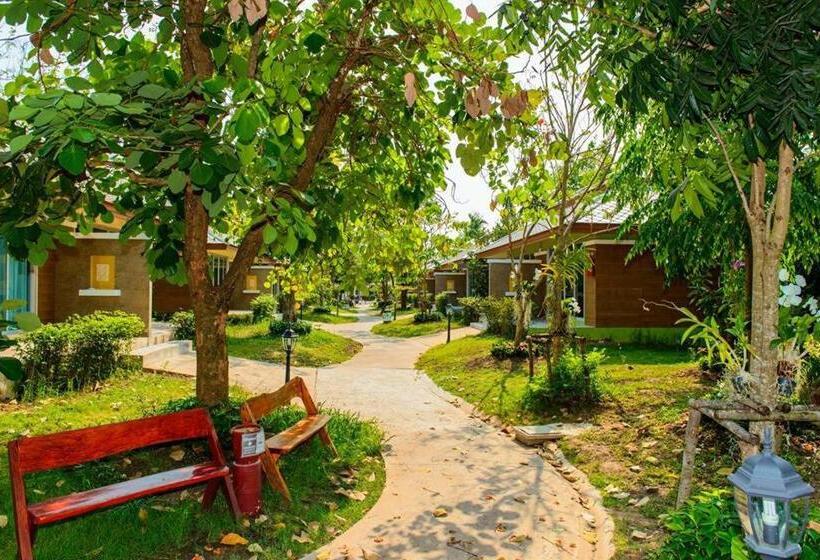 استراحتگاه Nopparat Garden