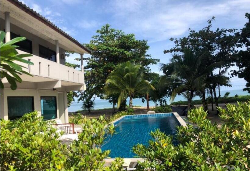استراحتگاه Rimlay Bungalow