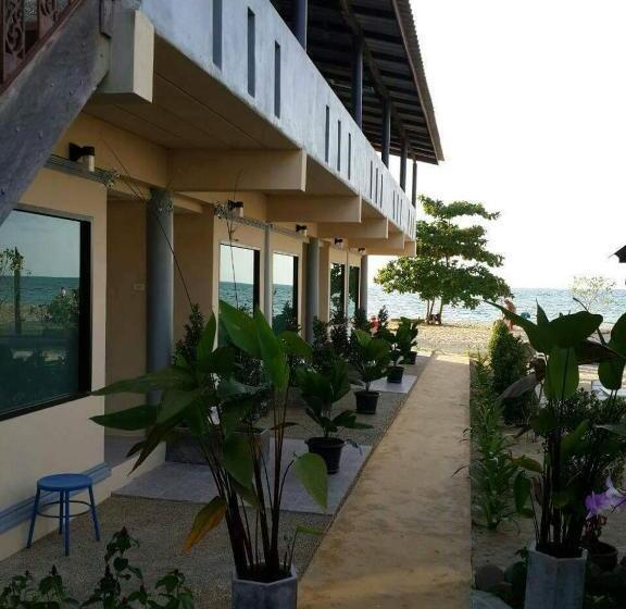 استراحتگاه Rimlay Bungalow