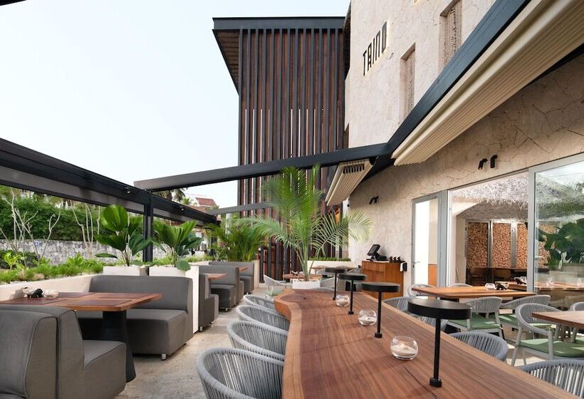 هتل Aventura Studios   Pool And Beach Club