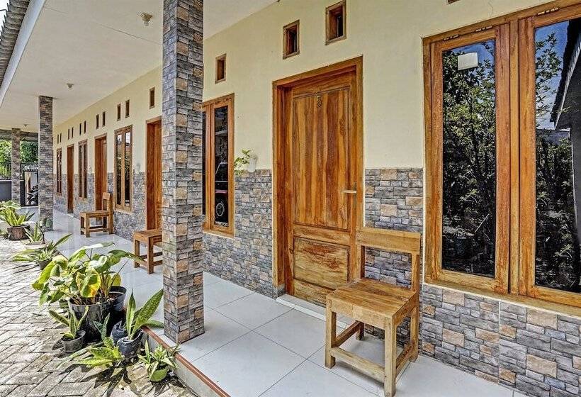 호텔 Spot On 91824 Rumah Kaloka Syariah