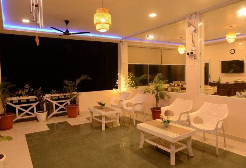 호텔 Jaldapara Forest Tourist Lodge