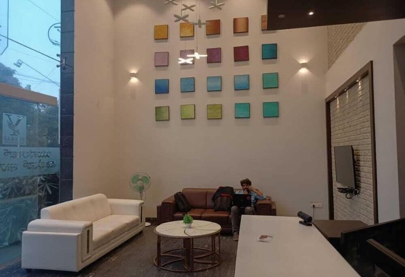 민박 Yuvraj Palace Inn