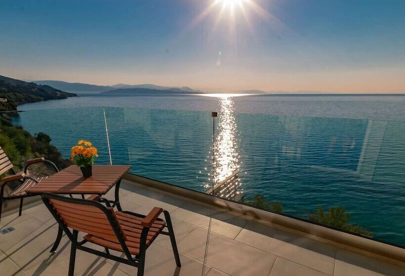 ペンション Room In Guest Room   Homric Boutique