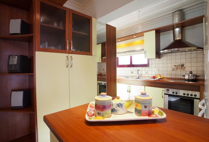 Exanthia Villas