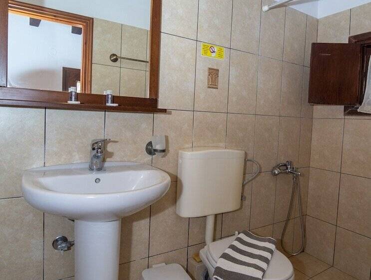 هتل Goulas Traditional Guesthouse