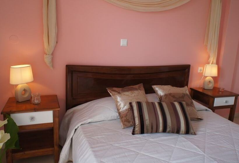 בית מלון כפרי Idi