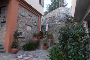 هتل Mansion Terpou