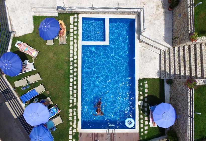 هتل Mediterraneo Resort