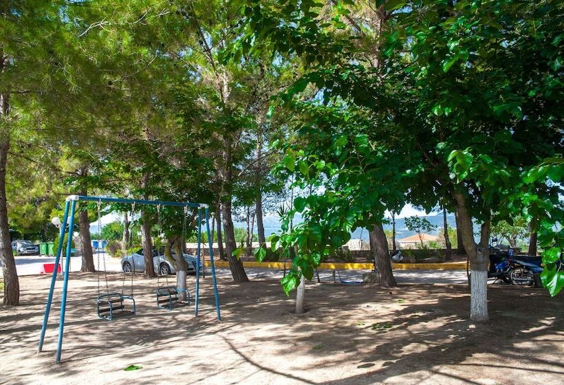 هتل Mouikis Sun Village