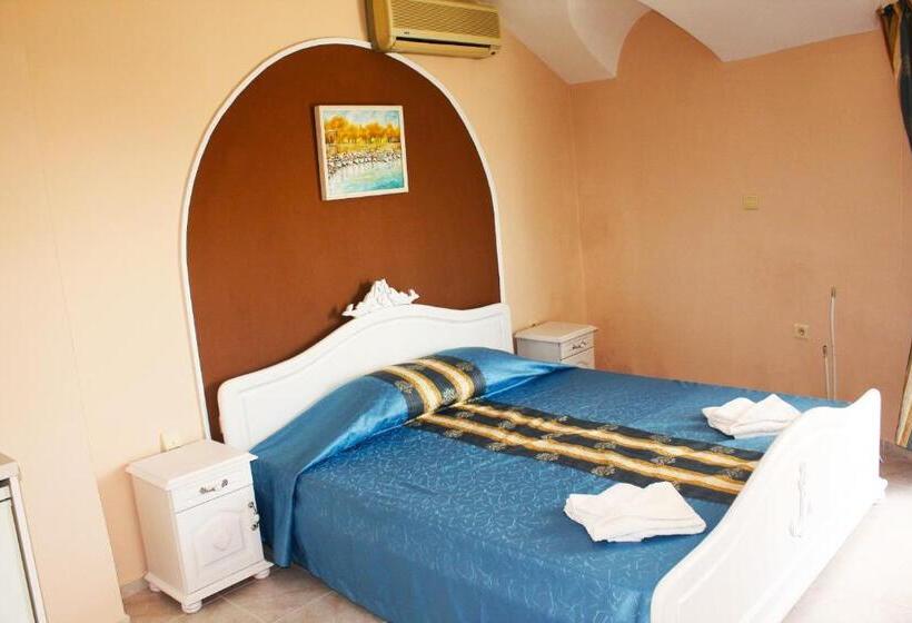 Family Hotel Paros 2