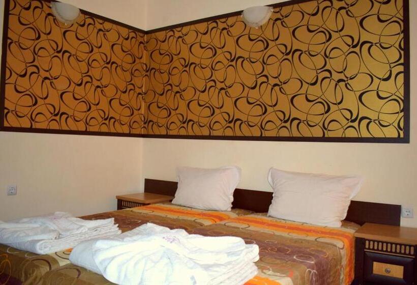Ryor Hotel   All Inclusive & Free Parking