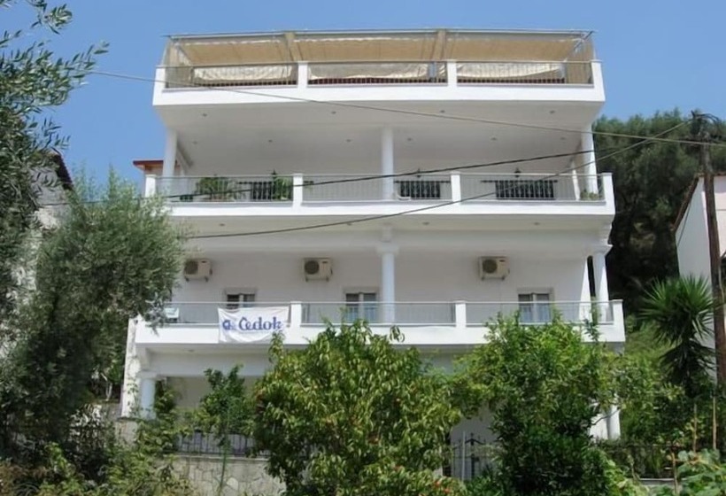 هتل Studios Spiros Parga