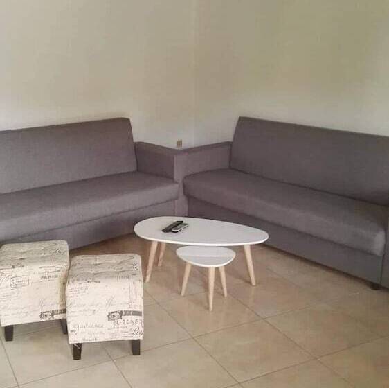 호텔 Villa Tsapakis