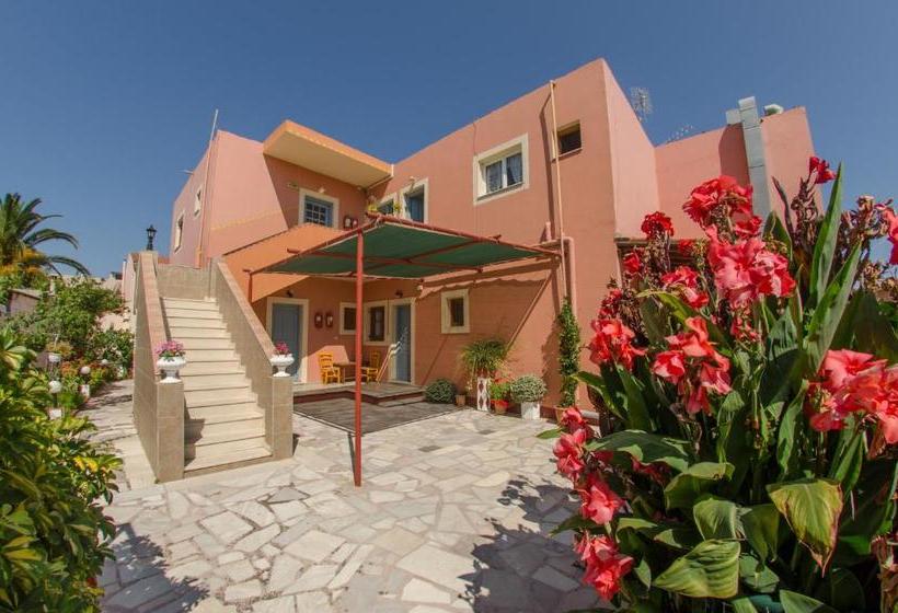 هتل Yanna's Apartments Vacation Homes