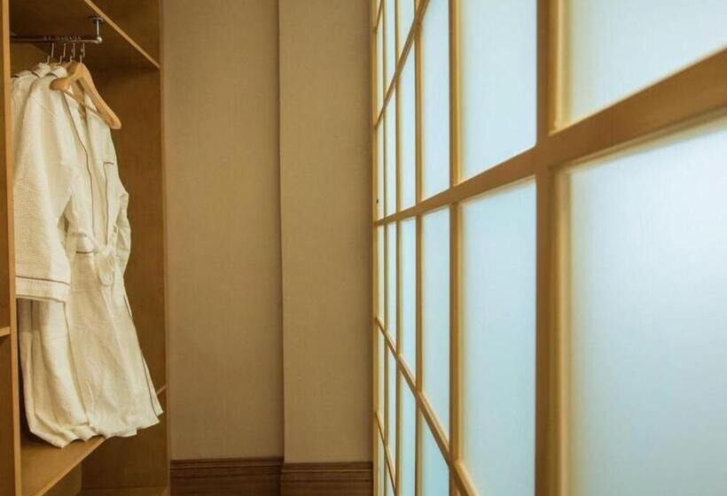 فندق Super 8 By Wyndham Shifang Urban Rail Transportation College