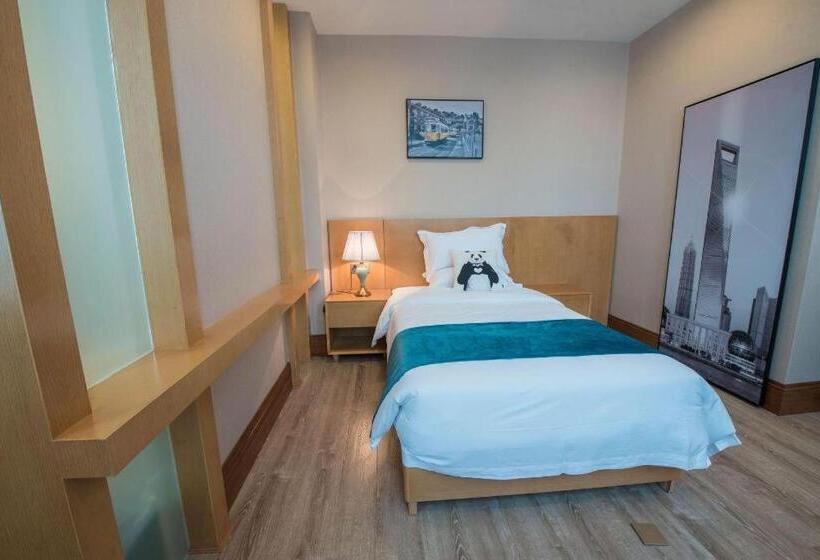 فندق Super 8 By Wyndham Shifang Urban Rail Transportation College