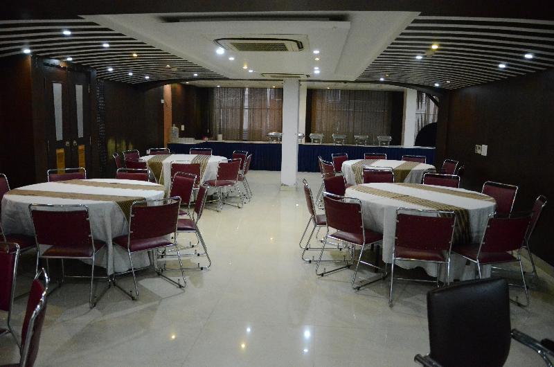Airport Hotel Grand, New Delhi