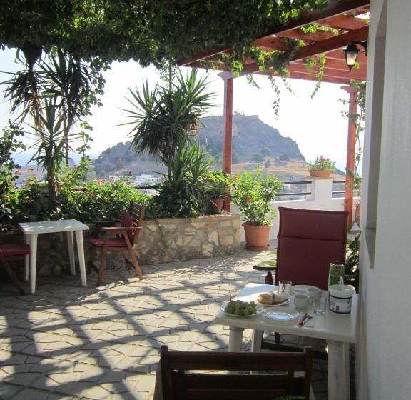 هتل Chrysa Studios Lindos