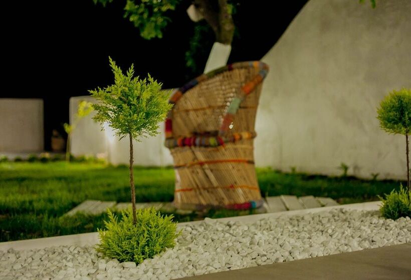 هتل Ideal Boutique