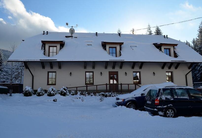 Szálloda Na Dolině