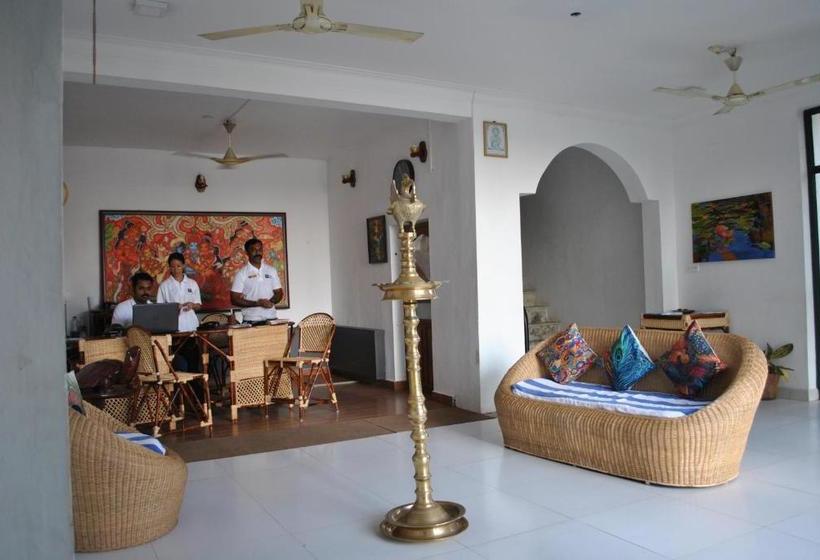 בית מלון כפרי Newton S Neelakanta Boutique Beach Resort