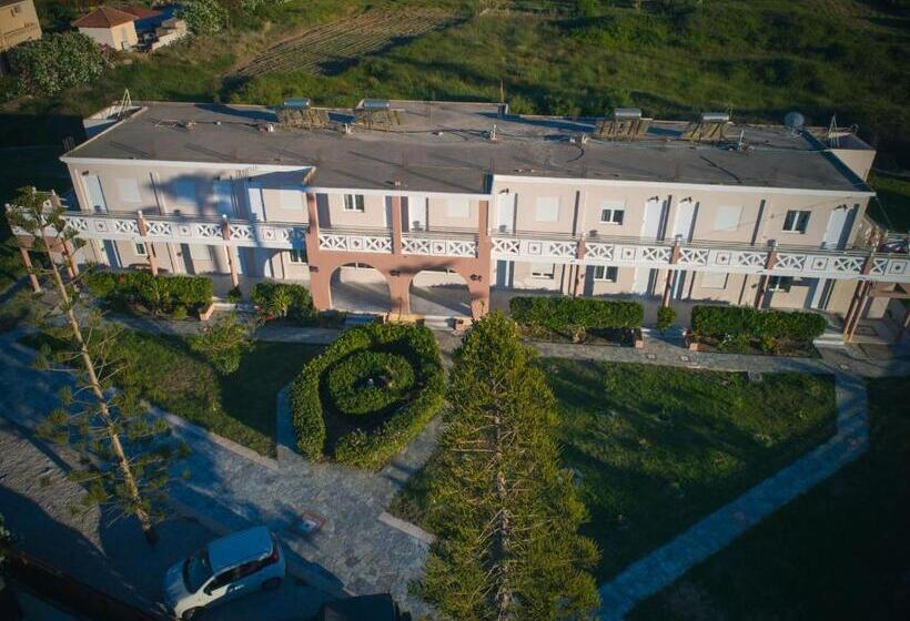 هتل Odos Oneiron Tavronitis Bay