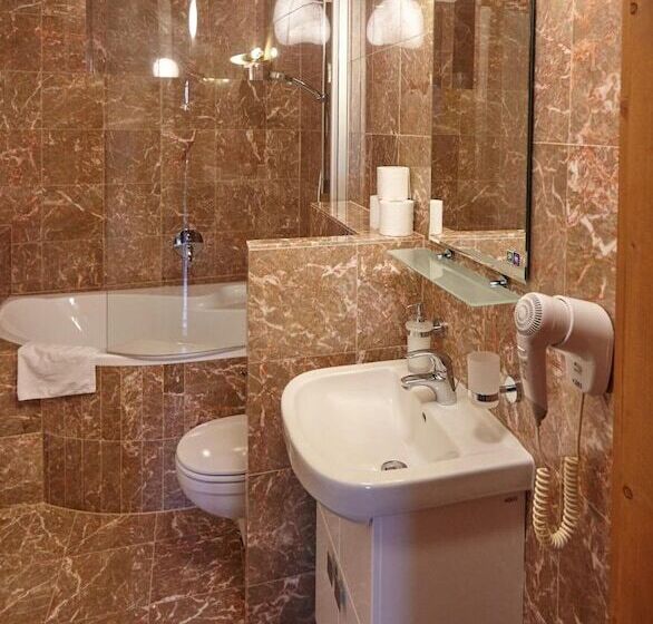 هتل Residence Muzeum Vltavinu