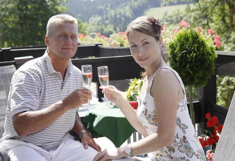 هتل Royal Marianske Lazne