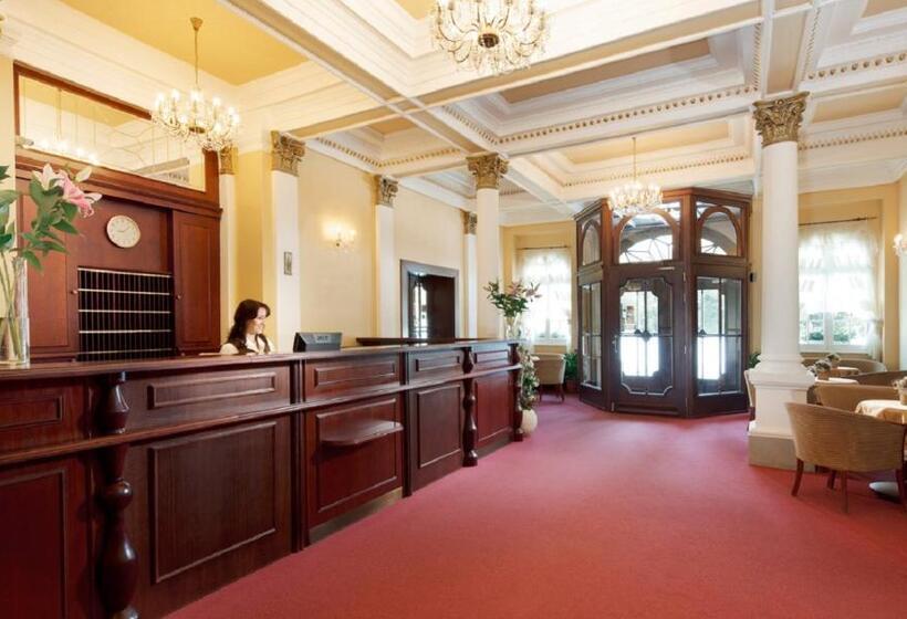 هتل Savoy Spa & Kur