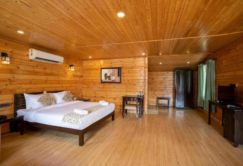 호텔 Stone Wood Riverfront Resort, Siolim