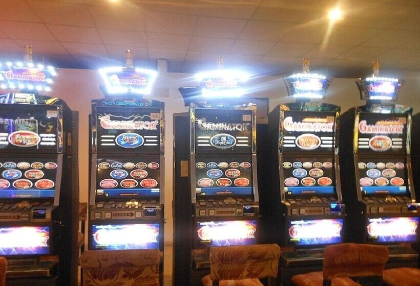 Las Musas Hotel & Casino