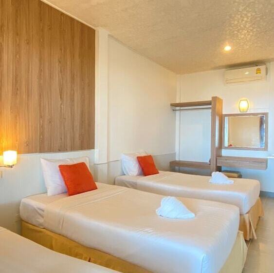 هتل Laem Sing Natural Beach Resort