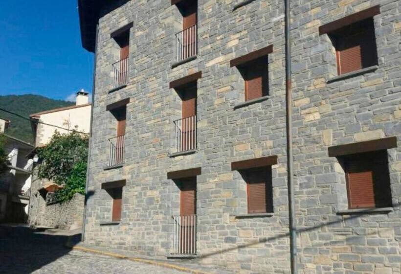 Apartamentos Biescas 3000