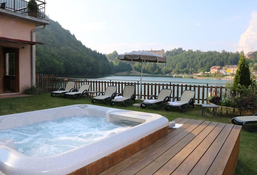 هتل Al Lago