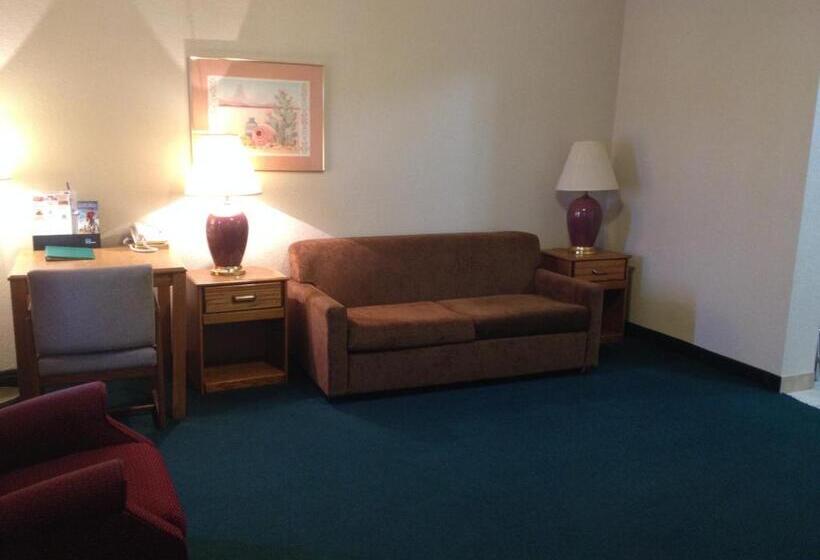 هتل America's Best Inn and Suites Emporia