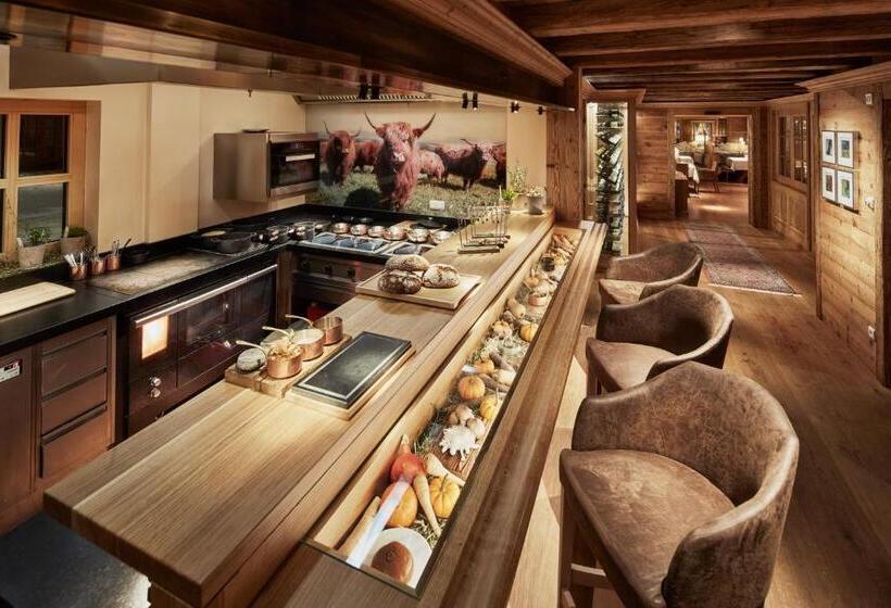 هتل Burg Vital Resort