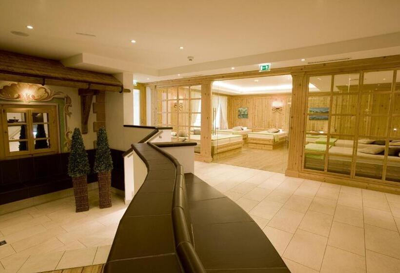 هتل Burg Vital Resort