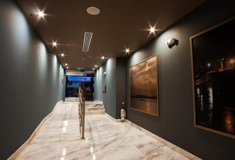 هتل Crowne Plaza Barranquilla, An Ihg