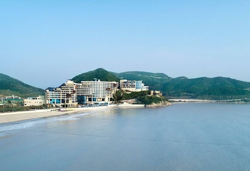 هتل Crowne Plaza Ningbo Xiangshan Sea View By Ihg