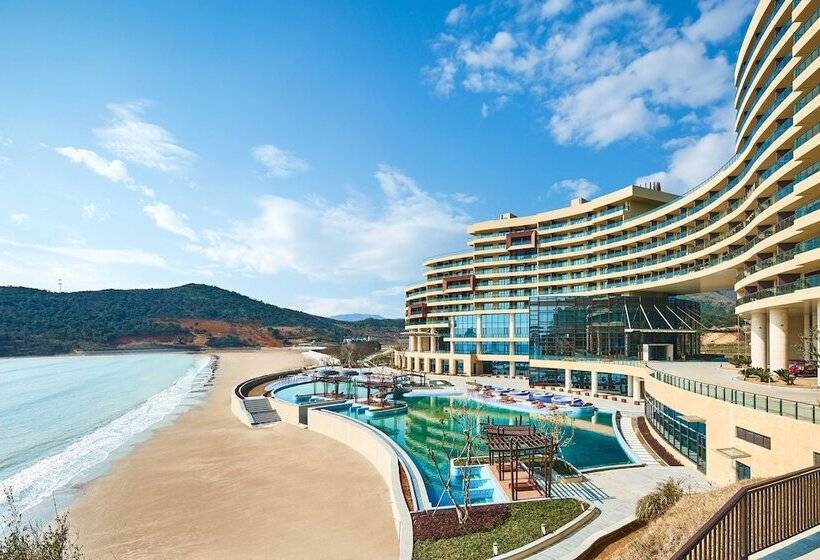 هتل Crowne Plaza Ningbo Xiangshan Sea View By Ihg